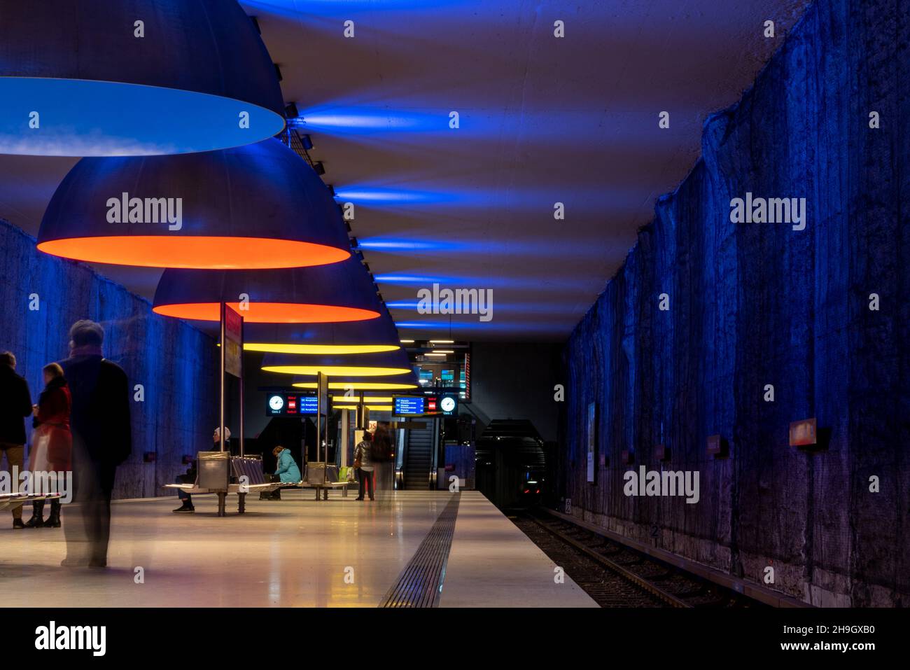 Station de métro pittoresque Westfriedhof à Munich, Bavière, Allemagne Banque D'Images