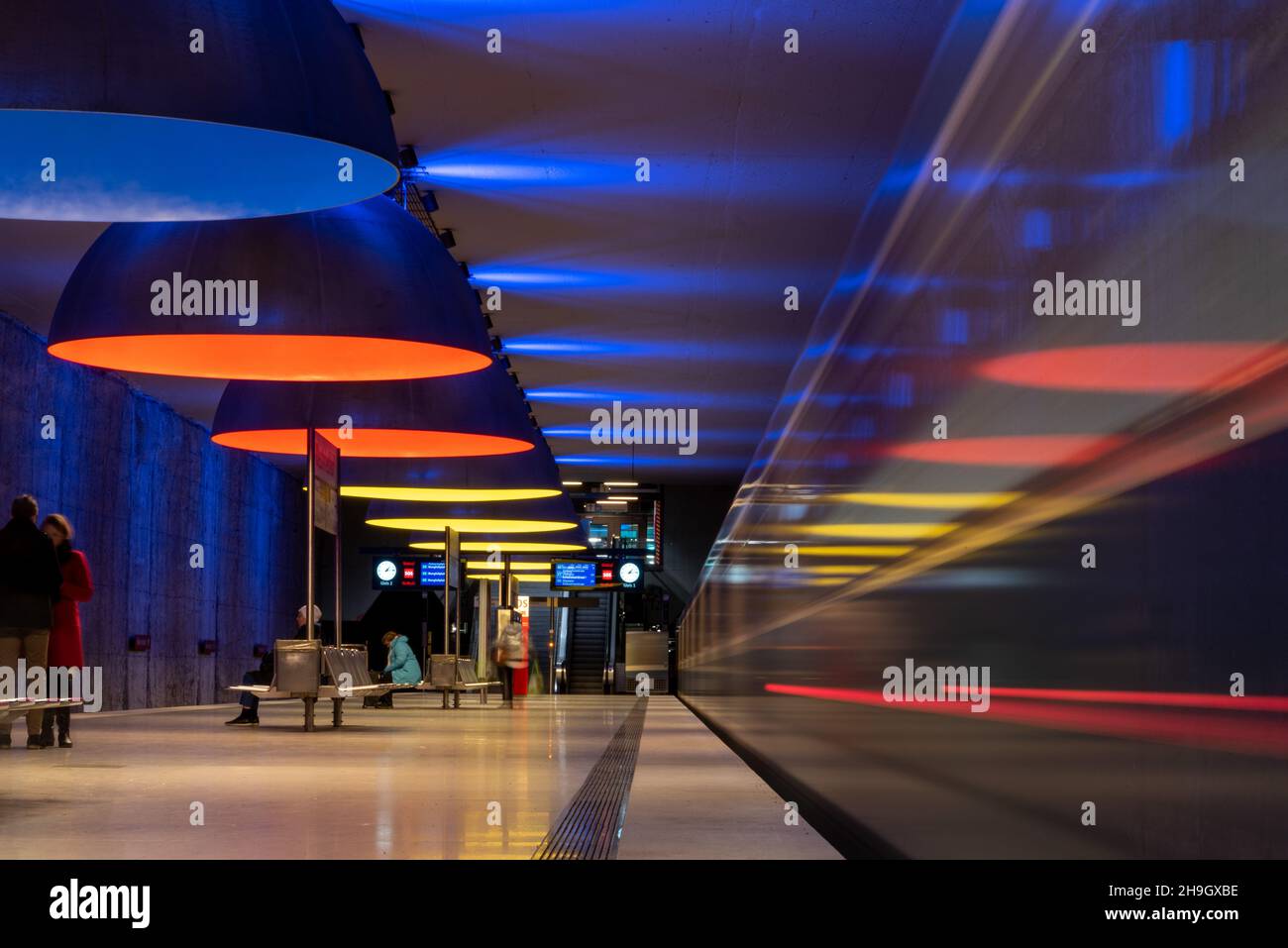 Station de métro pittoresque Westfriedhof à Munich, Bavière, Allemagne Banque D'Images
