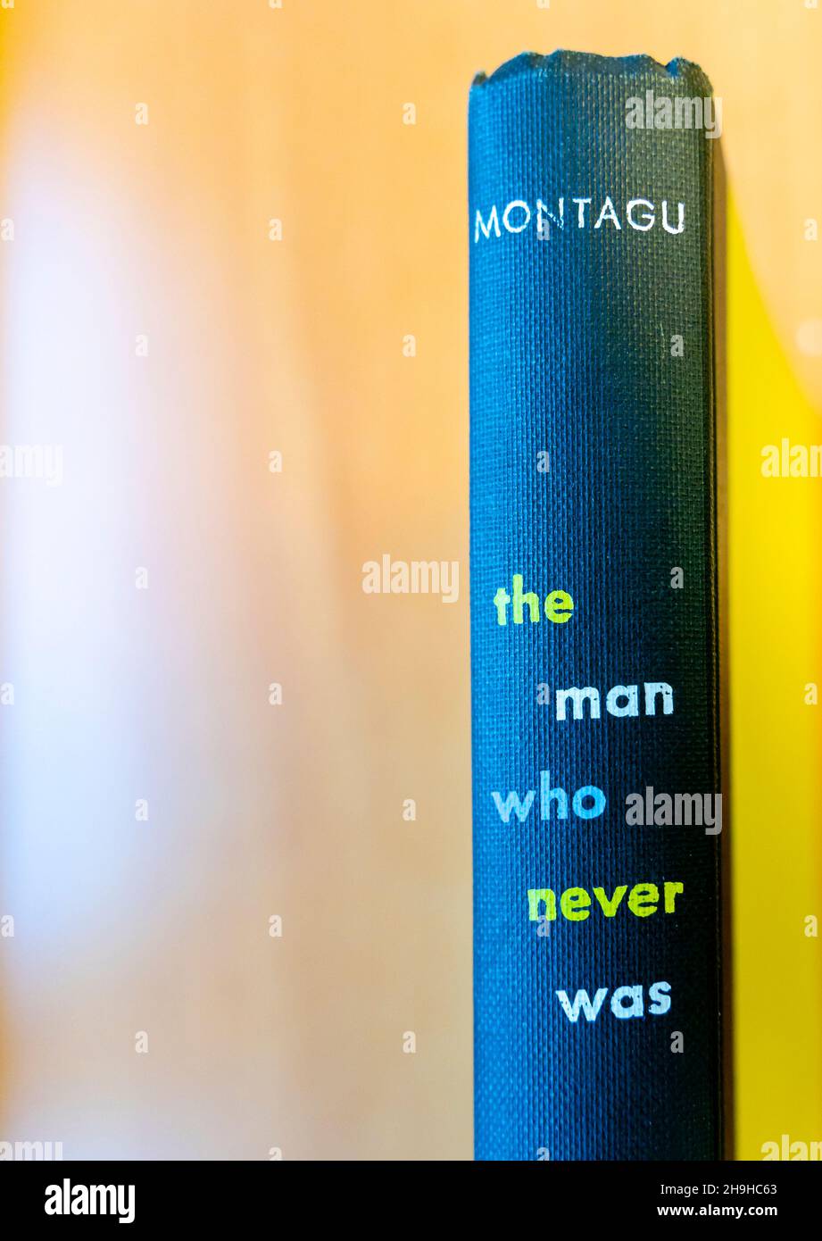 Livre colonne vertébrale de l'homme qui n'a jamais été,1953, par Ewen Montagu.Le roman doit être adapté en film film film film film image en 2022. Banque D'Images