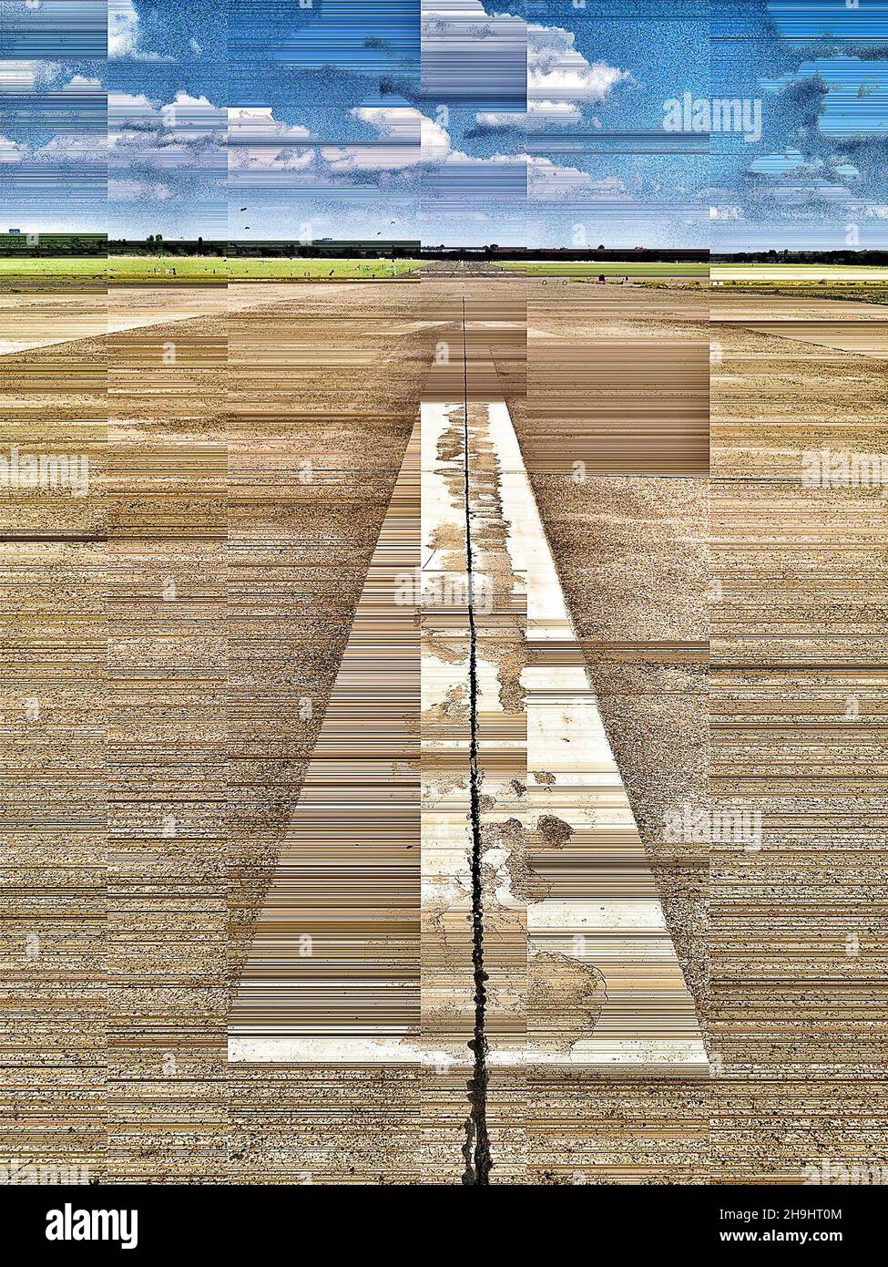 La piste de l'aéroport Templehof de Berlin, une image traitée avec Decim8 (partie d'une série d'images expérimentales prises et traitées sur l'iPhone) Banque D'Images