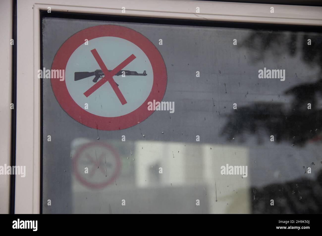 Pas d'armes à feu et les règles, les travailleurs humanitaires, l'impartialité et la neutralité Banque D'Images