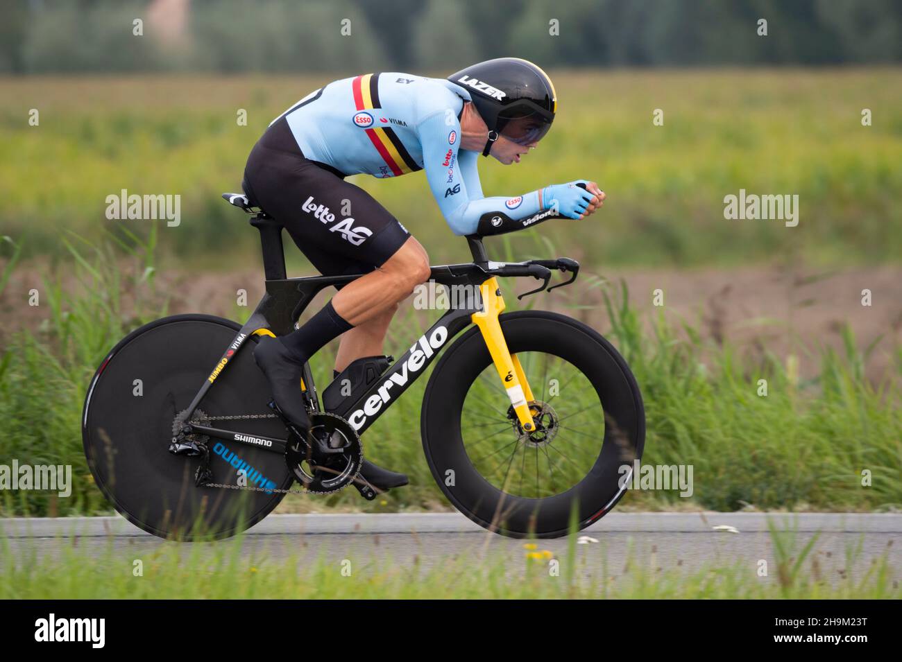 Meilleur cycliste belge Wout Van Aert lors de l'épreuve individuelle des  Championnats du monde de route UCI 2021 près de Bruge, Belgique Photo Stock  - Alamy