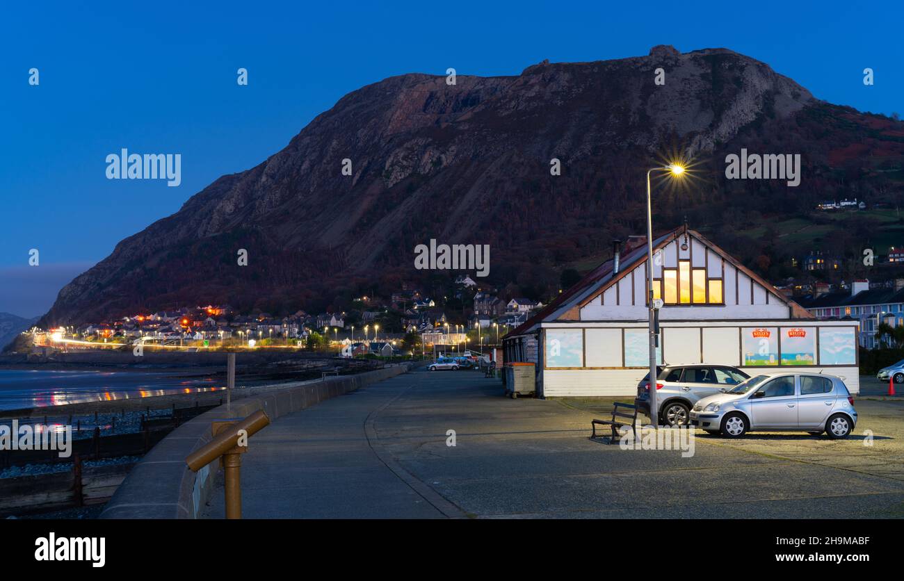 Le Beach Pavilion, Llanfairfechan Promenade, County Conwy, Nord du pays de Galles.Photo prise en novembre 2019. Banque D'Images