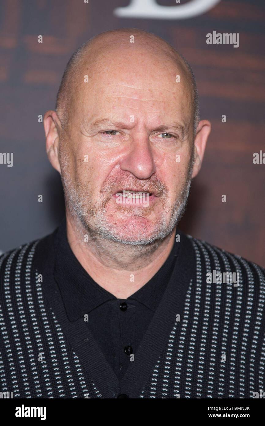 JeanPaul Salome assiste à la première du film la main de Dieu Netflix