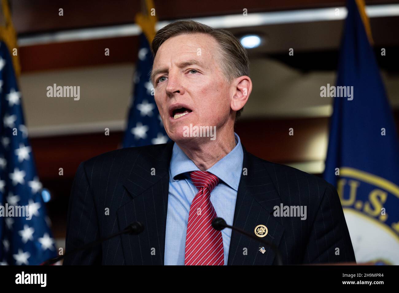 Washington, États-Unis, le 07 décembre 2021.7 décembre 2021 - Washington, DC, Etats-Unis: Le représentant américain Paul Gosar (R-AZ) s'est exprimé lors d'une conférence de presse sur le traitement des accusés du 6 janvier à la prison du District de Columbia (DC).(Photo de Michael Brochstein/Sipa USA) crédit: SIPA USA/Alay Live News Banque D'Images