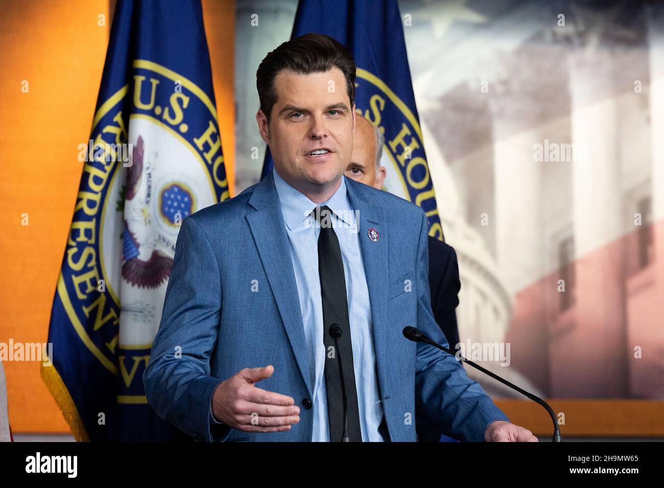 Washington, États-Unis.07ème décembre 2021.Matt Gaetz (R-FL), représentant américain, s'exprime lors d'une conférence de presse sur le traitement des accusés du 6 janvier à la prison du District de Columbia (DC).Crédit : SOPA Images Limited/Alamy Live News Banque D'Images