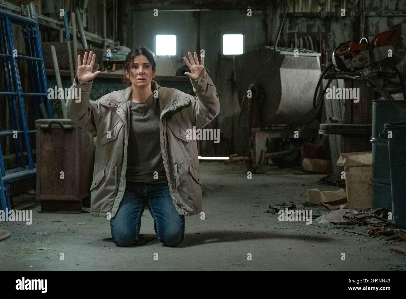 DATE DE SORTIE: Décembre 10, 2021 TITRE: The impardonnable STUDIO: Netflix DIRECTEUR: Nora Fingscheidt COMPLOT: Une femme est libérée de prison après avoir purgé une peine pour un crime violent et réintègre une société qui refuse de pardonner son passé.AVEC: SANDRA BULLOCK comme Ruth Slater.(Image de crédit : © Netflix/Entertainment Pictures) Banque D'Images