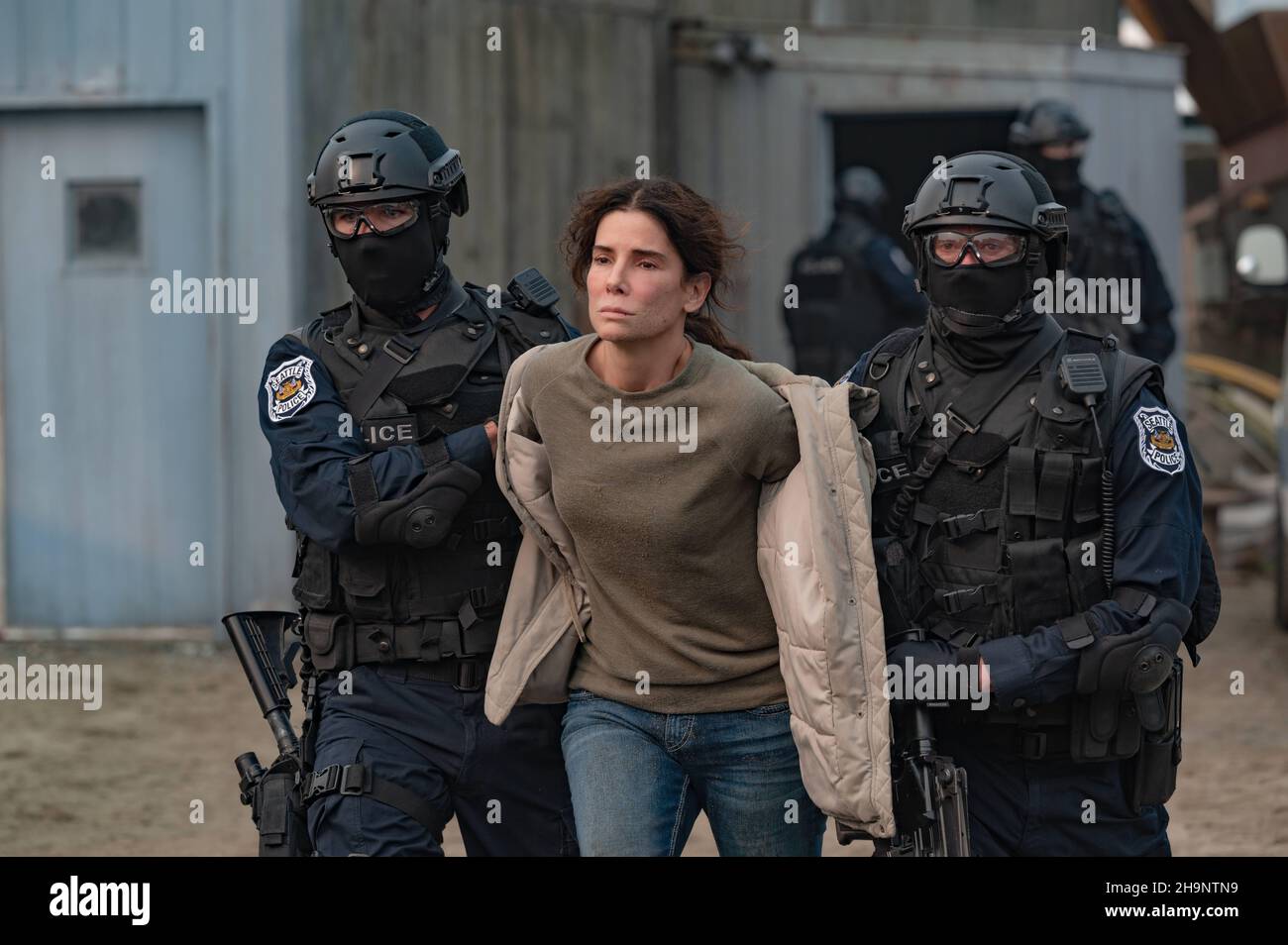 DATE DE SORTIE: Décembre 10, 2021 TITRE: The impardonnable STUDIO: Netflix DIRECTEUR: Nora Fingscheidt COMPLOT: Une femme est libérée de prison après avoir purgé une peine pour un crime violent et réintègre une société qui refuse de pardonner son passé.AVEC: SANDRA BULLOCK comme Ruth Slater.(Image de crédit : © Netflix/Entertainment Pictures) Banque D'Images