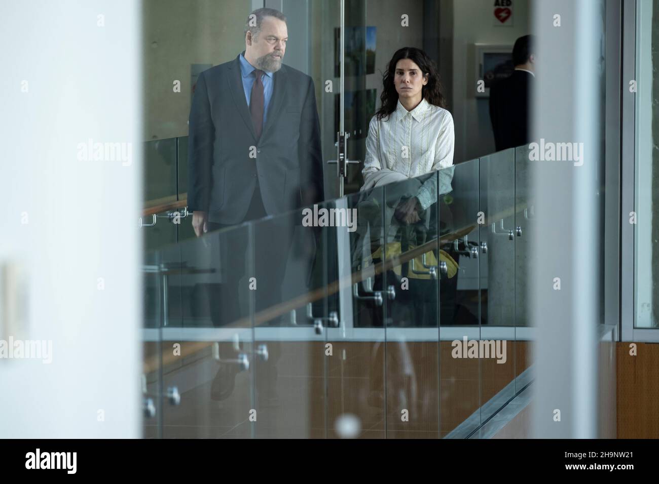 DATE DE SORTIE: Décembre 10, 2021 TITRE: The impardonnable STUDIO: Netflix DIRECTEUR: Nora Fingscheidt COMPLOT: Une femme est libérée de prison après avoir purgé une peine pour un crime violent et réintègre une société qui refuse de pardonner son passé.AVEC: VINCENT d'ONOFRIO comme John Ingram, SANDRA BULLOCK comme Ruth Slater.(Image de crédit : © Netflix/Entertainment Pictures) Banque D'Images