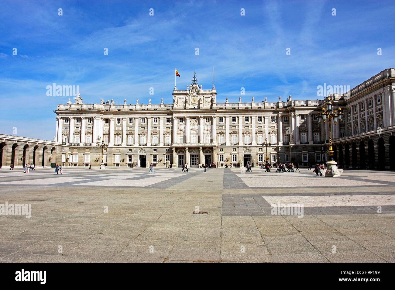 Cour du Palacio Real (Palais Royal de Madrid), Calle de Bailen, Madrid, Espagne. Banque D'Images