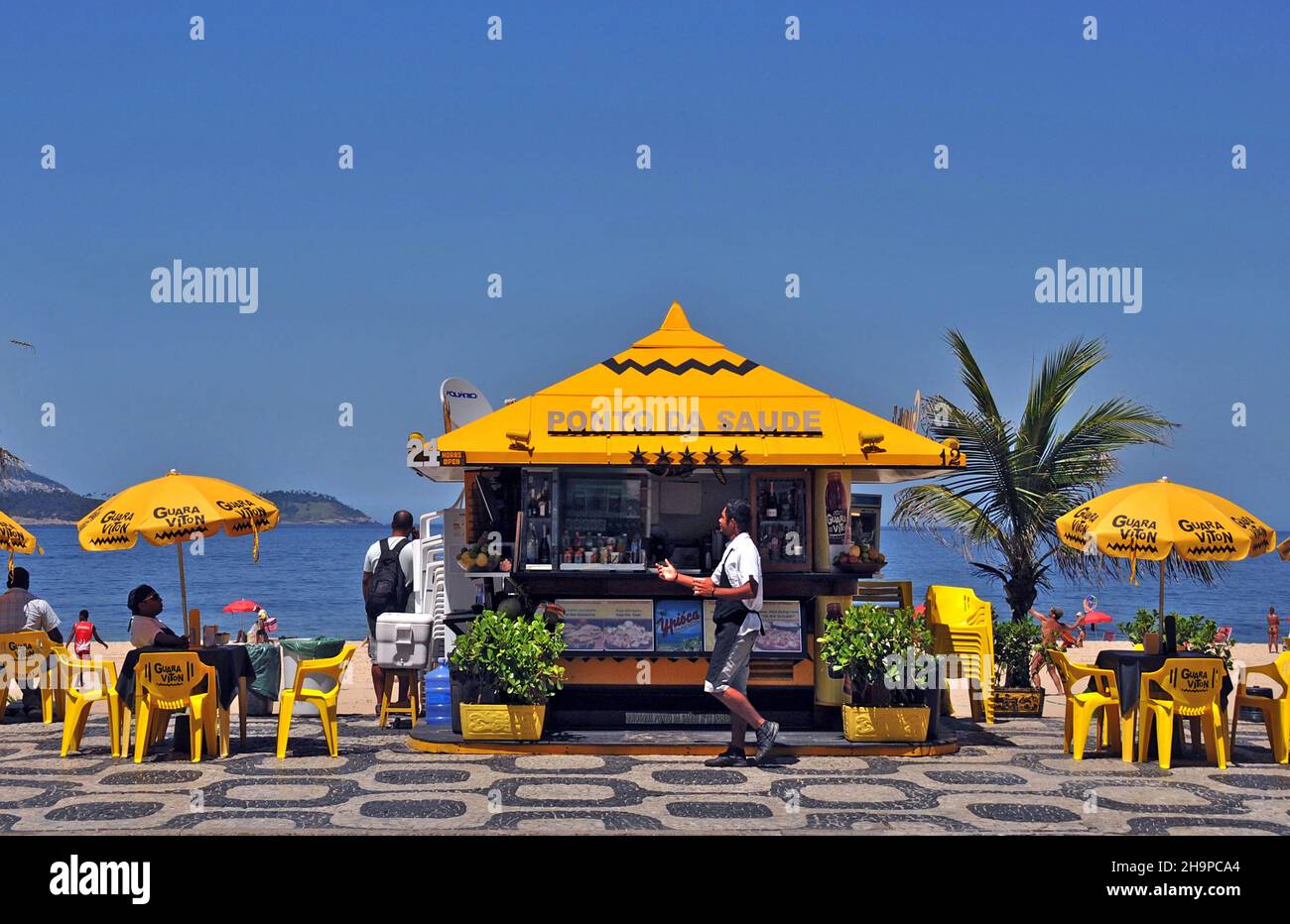 Café bar, plage d'Ipanema, Rio de Janeiro, Brésil, Amérique du Sud Banque D'Images