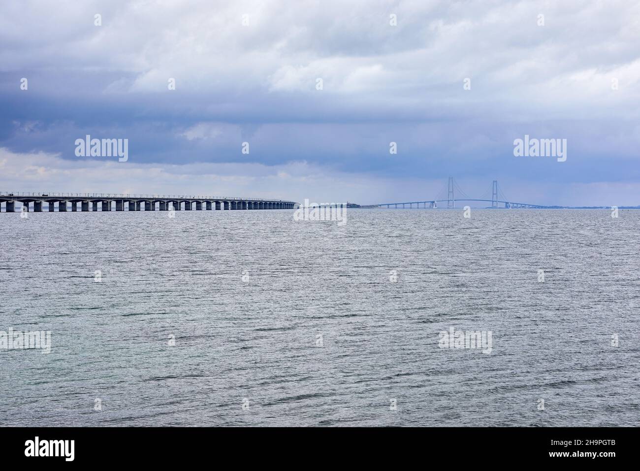 Le lien fixe de la Grande ceinture (Storebæltsbroen), le lien fixe traversant le détroit de la Grande ceinture entre les îles danoises de la Zélande et de Funen; Danemark Banque D'Images