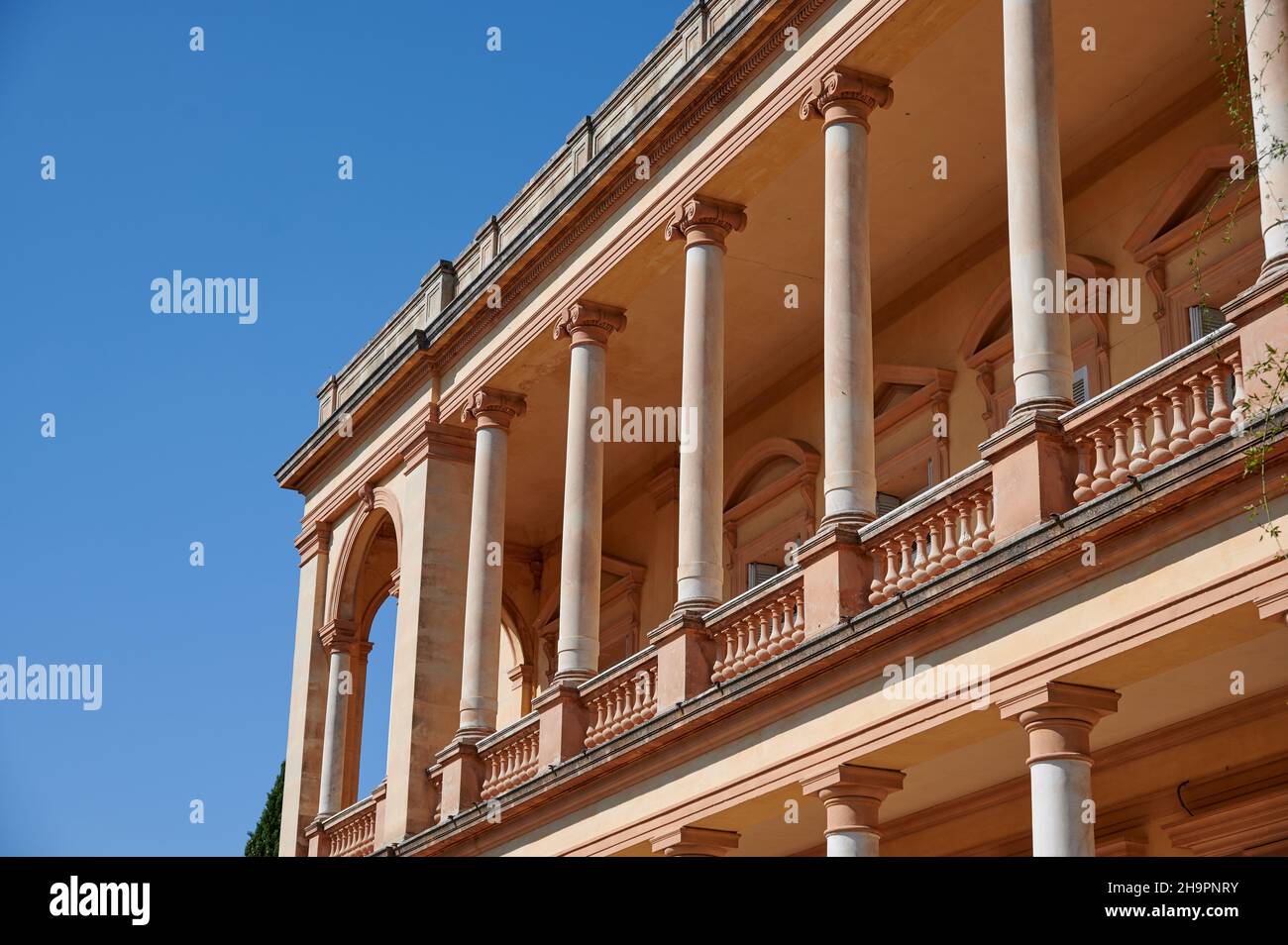 Château Aurelien, également connu sous le nom de Villa Aurelienne, dans le parc ÒParc AurelienÓ, à Fréjus, région Provence-Alpes-Côte dÕAzur, France Banque D'Images