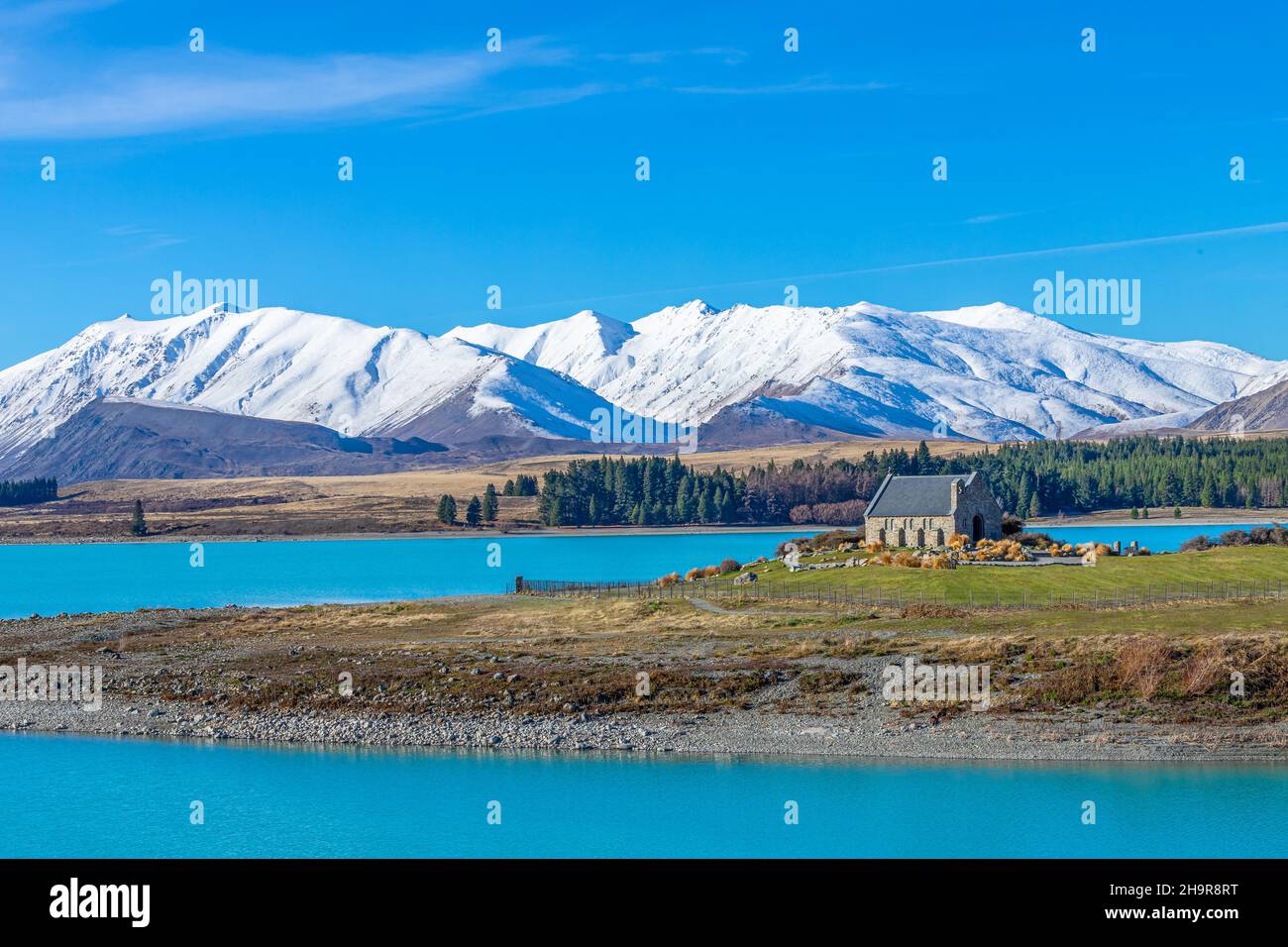 Église du bon Berger avec ciel bleu clair Lac Tekapo Île du Sud Nouvelle-Zélande Banque D'Images