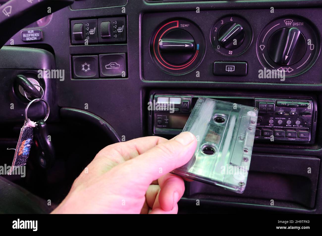 Car cassette player Banque de photographies et d'images à haute résolution  - Alamy