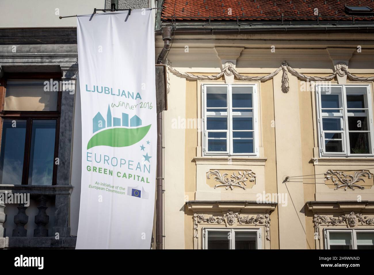 Image d'une bannière avec le logo de Ljubljana capitale verte européenne 2016.c'est un prix célébrant les villes les plus vertes d'Europe. Banque D'Images
