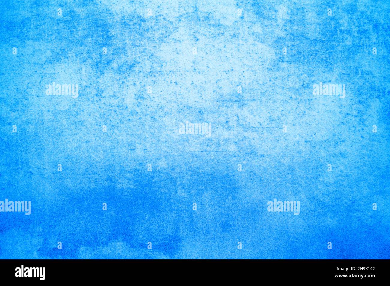 texture de fond abstraite d'un mur de grunge vieilli, lumineux avec structure en bleu, hiver ou couleur de glace. Banque D'Images