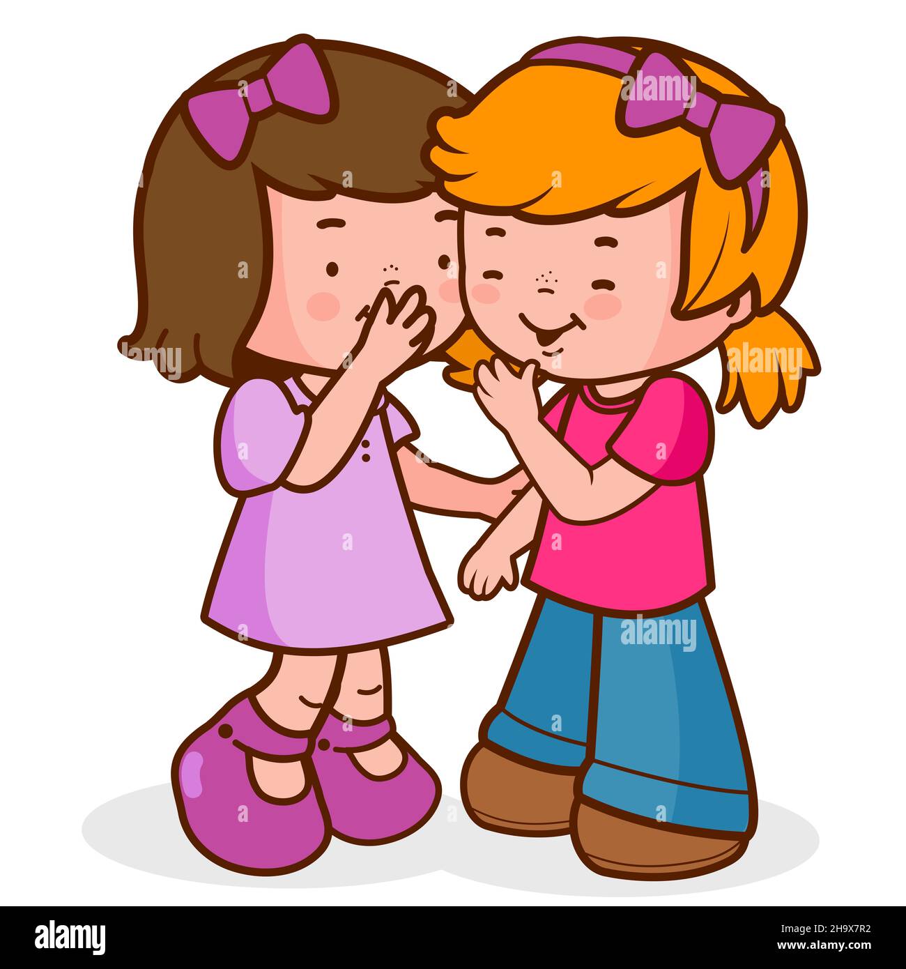 Deux petites filles partagent des secrets, chuchotent, parlent et rient. Banque D'Images