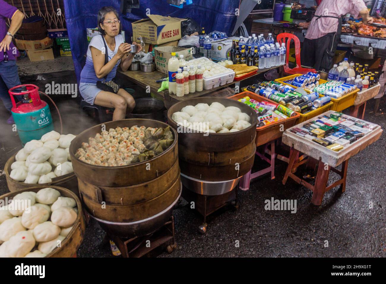 SIBU, MALAISIE - 1 MARS 2018 : décrochage sur un marché à Sibu, Sarawak, Malaisie Banque D'Images