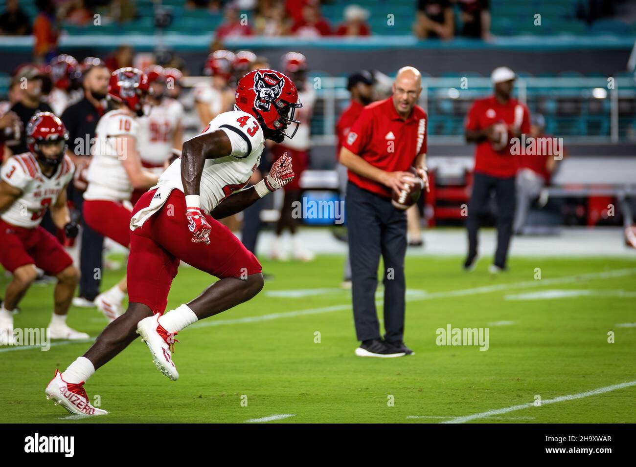 23 octobre 2021 - Miami Gardens, Floride, États-Unis: Miami Hurricanes v NC State Wolfpack, 2021 College football Game au Hard Rock Stadium. Banque D'Images