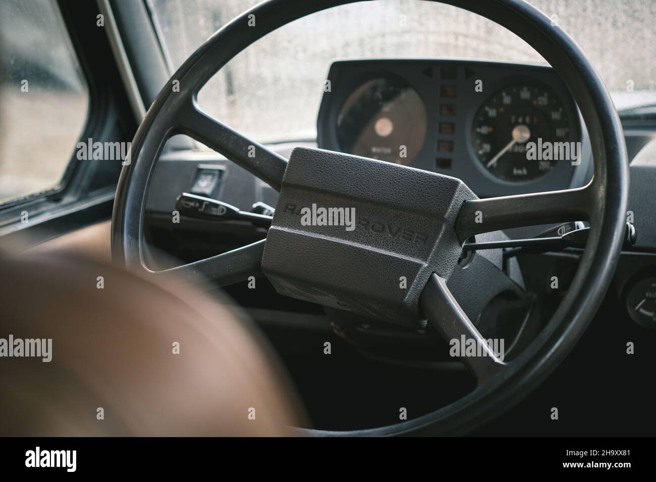 Volant Range Rover classique Photo Stock - Alamy