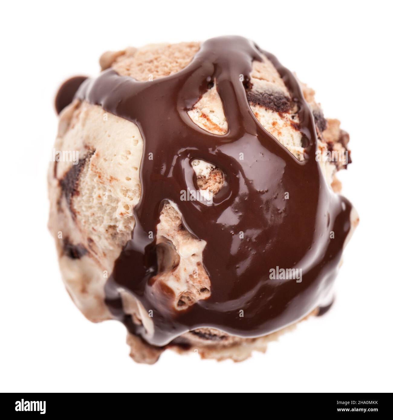 La crème glacée, la crème glacée tiramisu, nourriture, brown, l'arrière-plan, ball, blanc, tiramisu, café, ronde, différents, l'un, du vrai, en option, isolé, glace café cre Banque D'Images