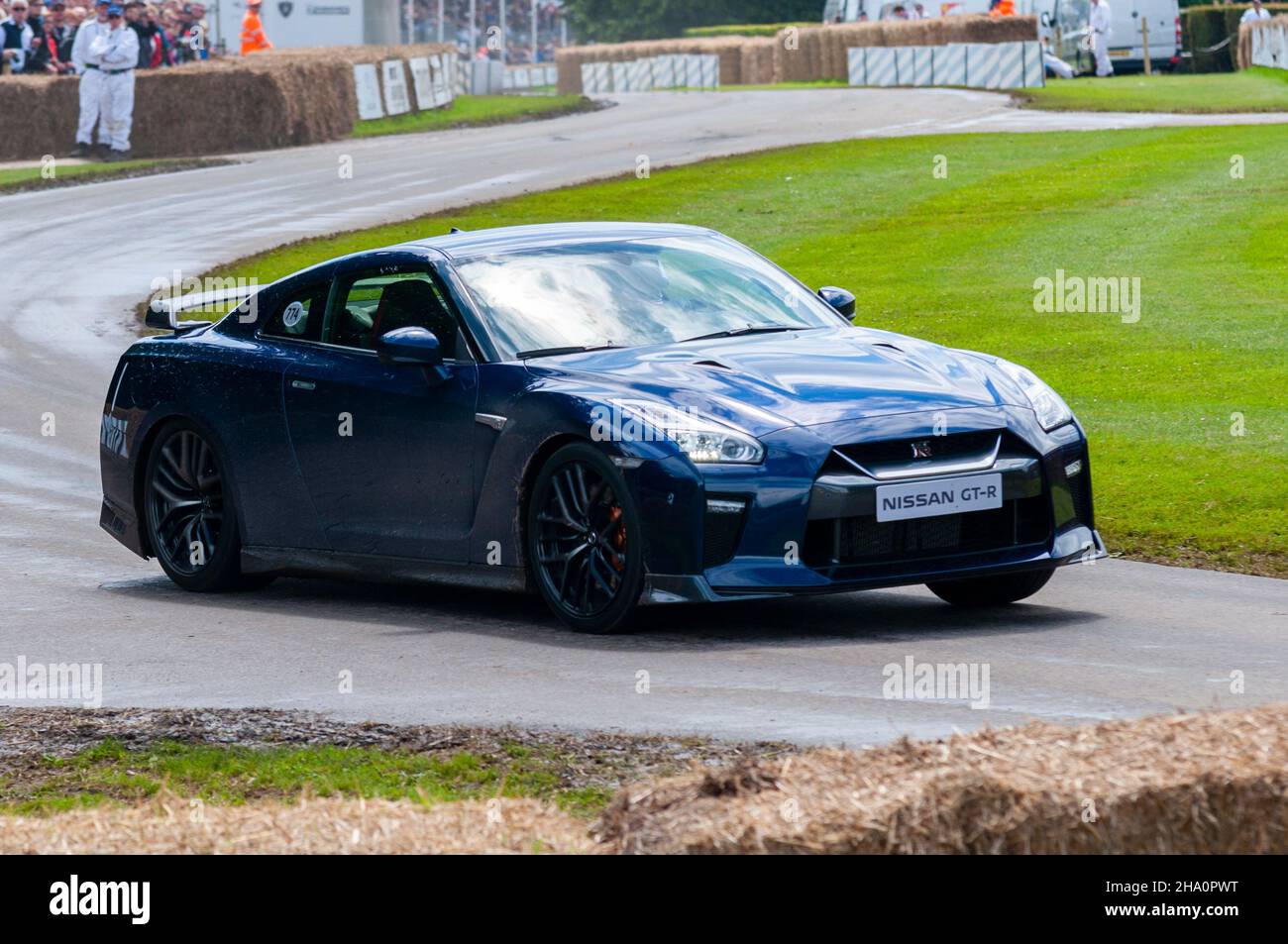 Nissan GT-R en haut de la colline au Goodwood Festival of Speed 2016.Sport automobile et événement automobile Banque D'Images