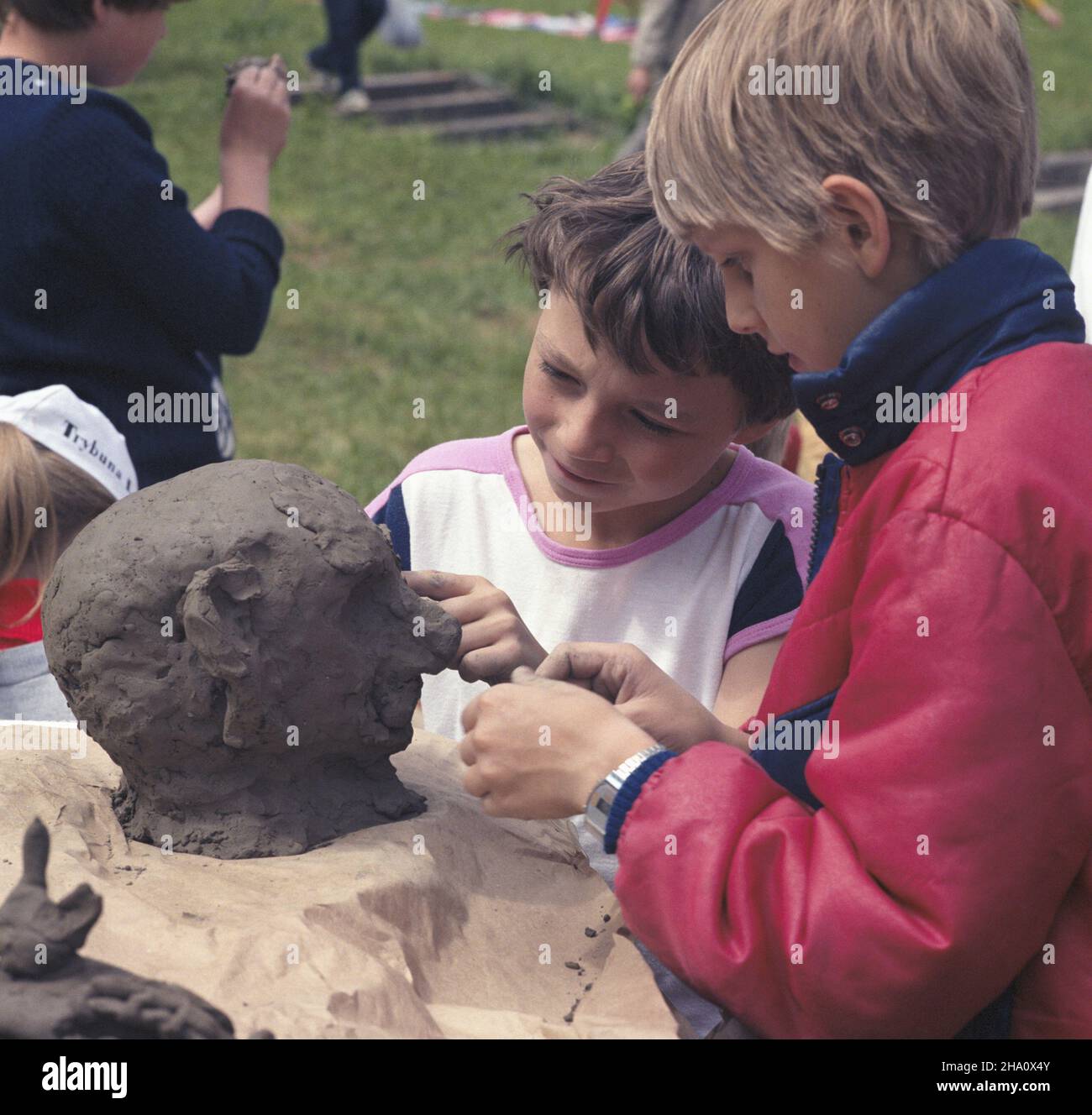 Varsovie 06.1986.Œwiêto Trybuny Ludu (21-22.06.1986). msa PAP/Wojciech Kryñski Dok³adny dzieñ wydarzenia nieustalony.Varsovie, juin 1986.Festivités marquant le quotidien Trybuna Ludu (du 21 au 22 juin). msa PAP/Wojciech Krynski Event Day unknown Banque D'Images