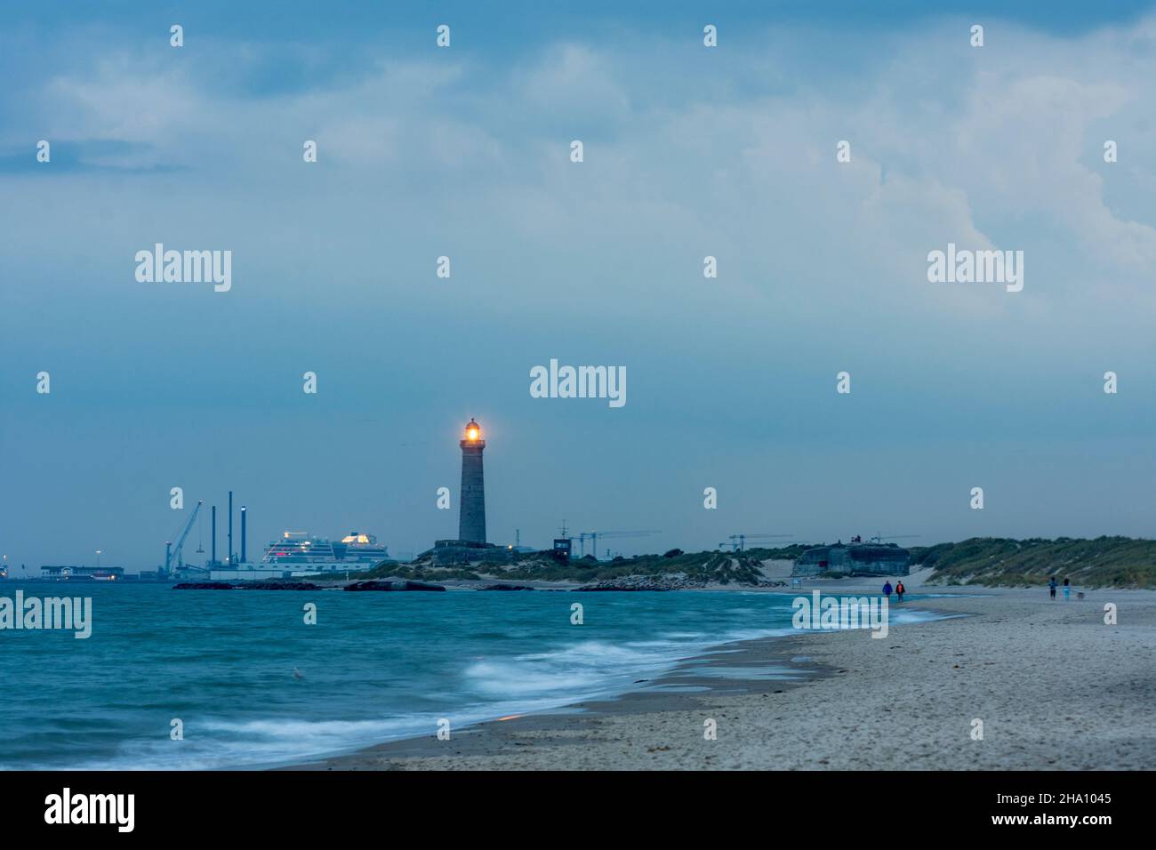 Frederikshavn: Phare de Skagen (Skagen FYR), mer, navires, port, à Skagen,Jylland, Jutland, Danemark Banque D'Images