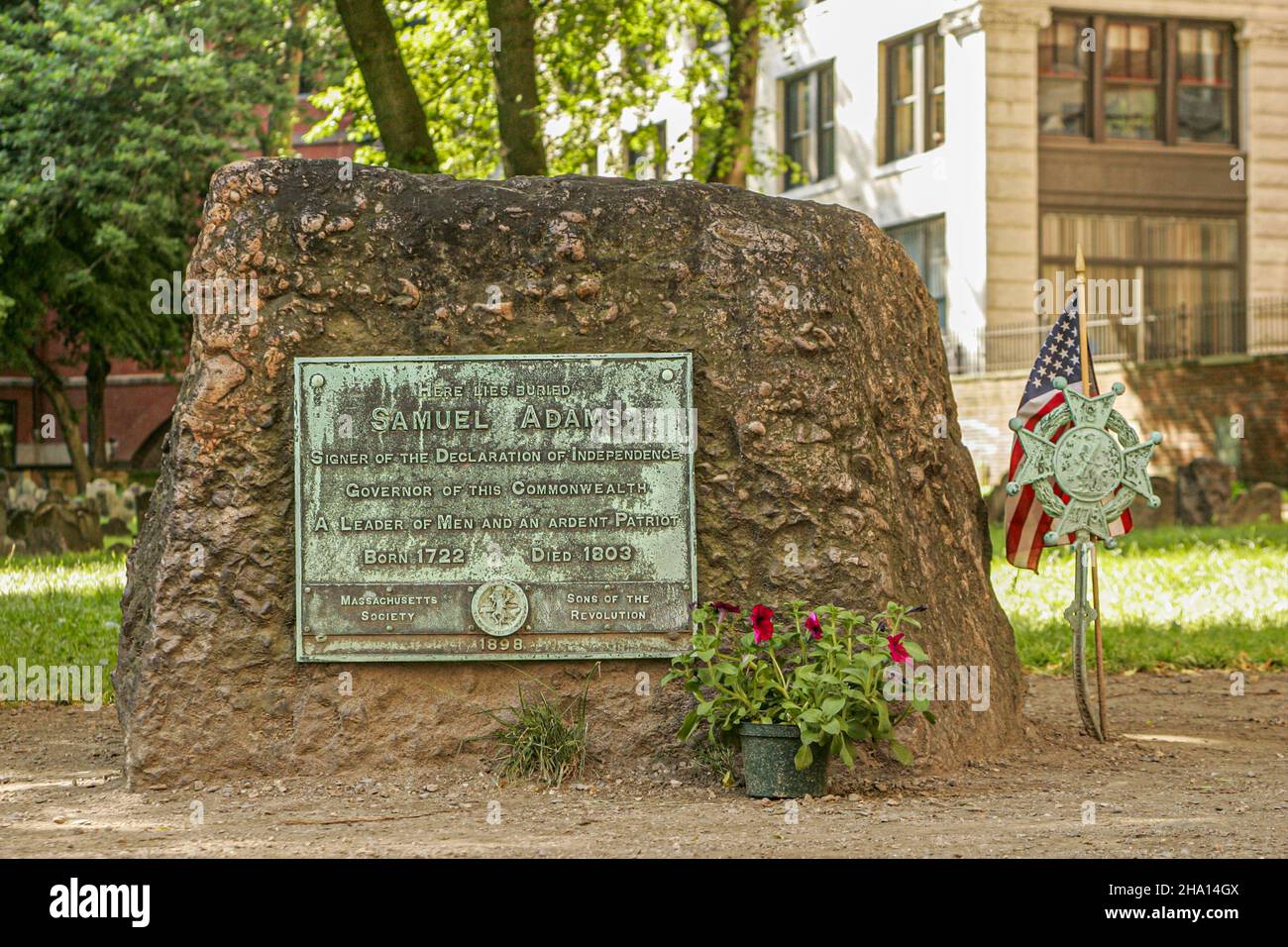 Tombe Samuel Adams dans le Granary Burying Ground à Boston, Massachusetts situé sur Tremont Street Banque D'Images