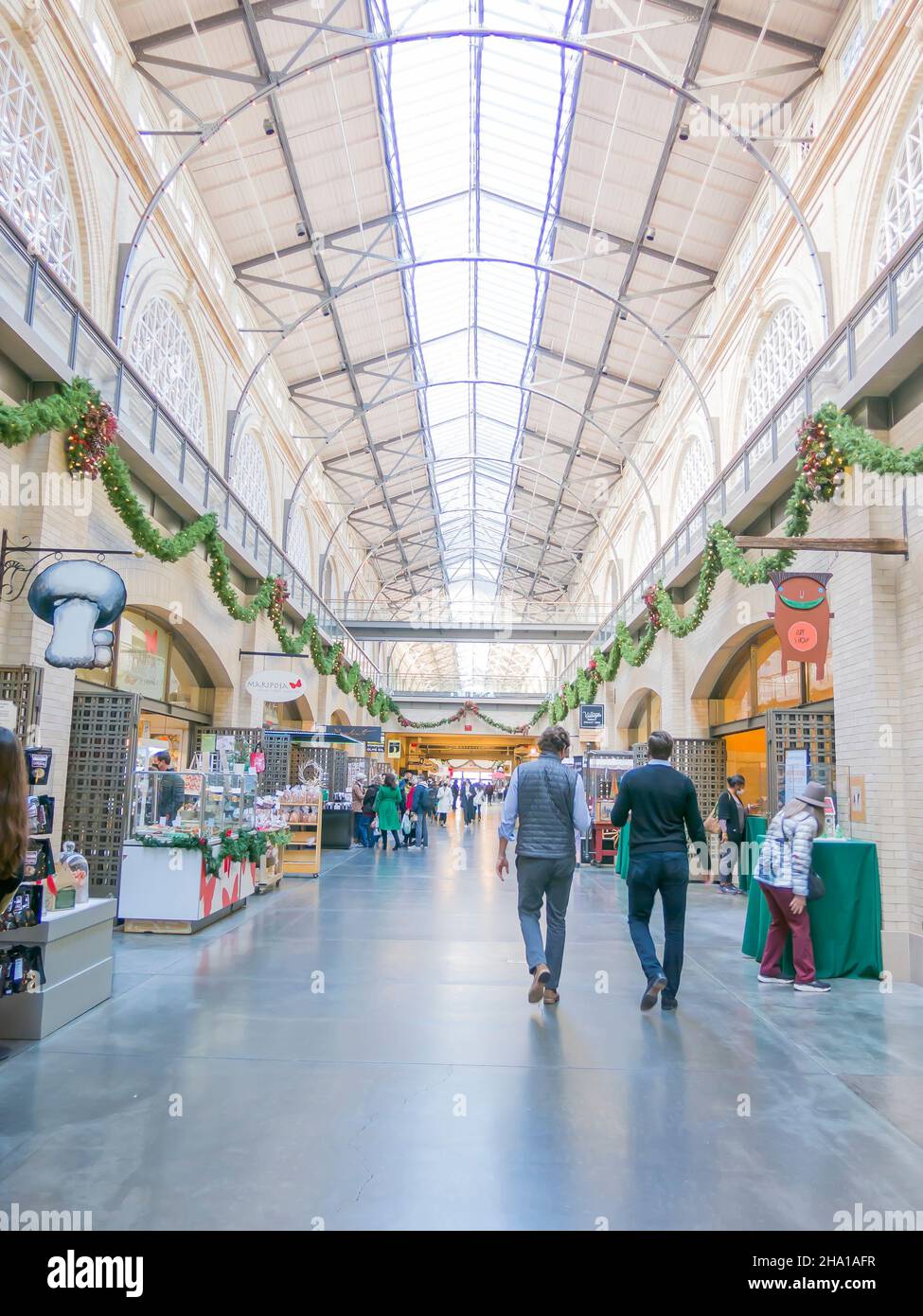 Magasins ouverts pour les affaires au Ferry Building, San Francisco Banque D'Images