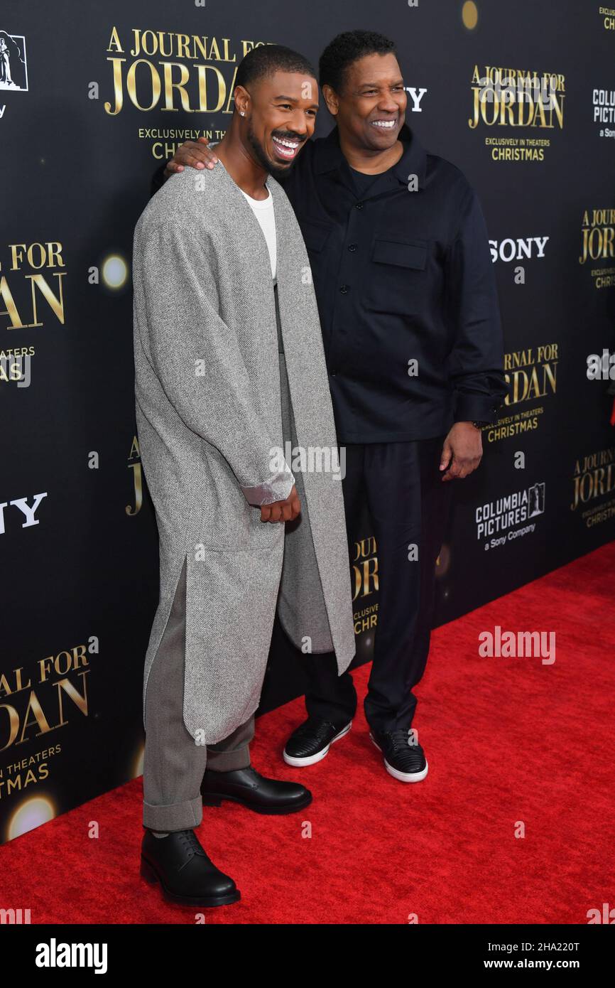 Michael B. Jordan et Denzel Washington assistent à la première mondiale de « A Journal for Jordan » au AMC Lincoln Square Theatre le 09 décembre 2021 à New Banque D'Images