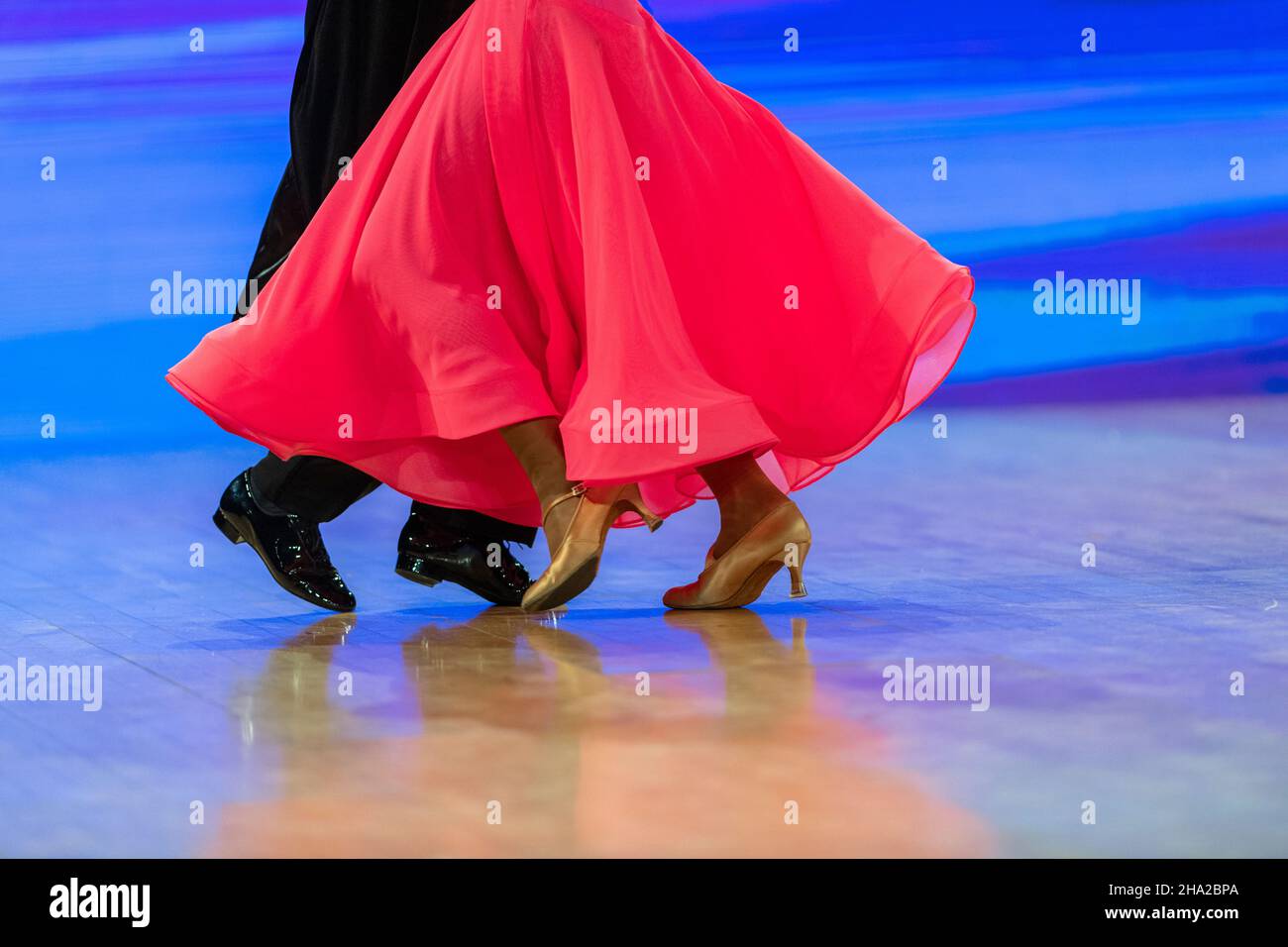 Femme et homme danseur latino danse internationale.Affiche sur le thème du sport horizontal, cartes de vœux, en-têtes, site Web et application Banque D'Images
