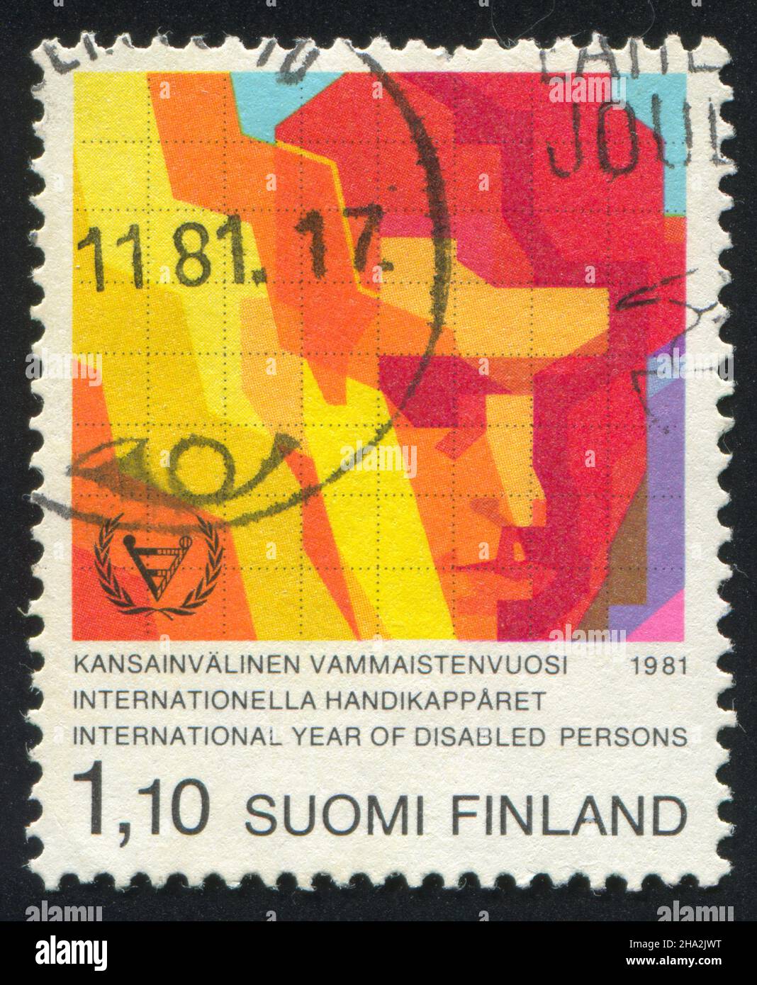 FINLANDE - VERS 1981: Timbre imprimé par la Finlande, montre le visage stylisé de la personne handicapée, vers 1981 Banque D'Images