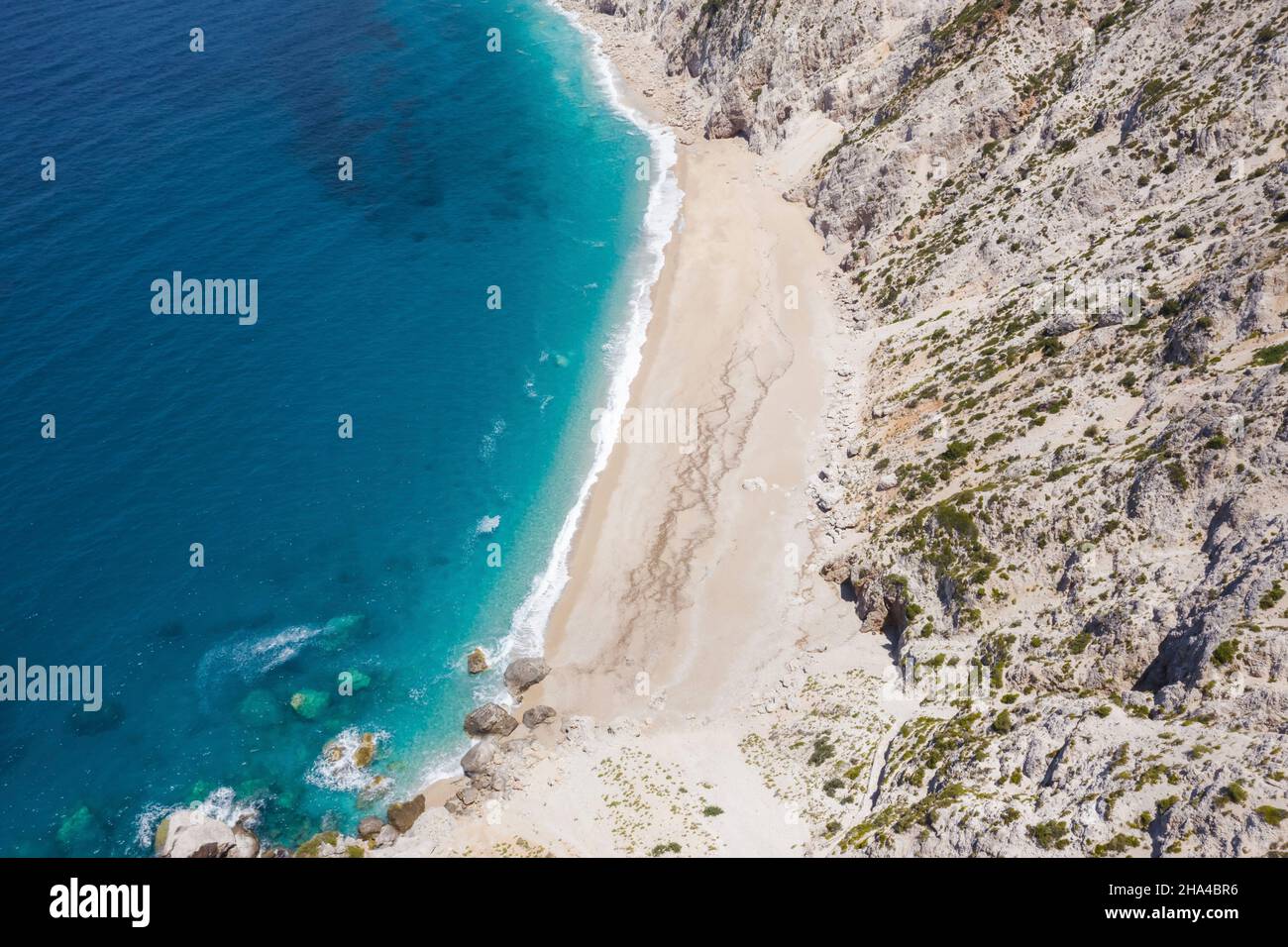 la célèbre plage de platia ammos dans l'île de kefalonia, en grèce. la plage a été touchée par le tremblement de terre au printemps 2014 et il est très difficile de descendre sur la plage. Banque D'Images