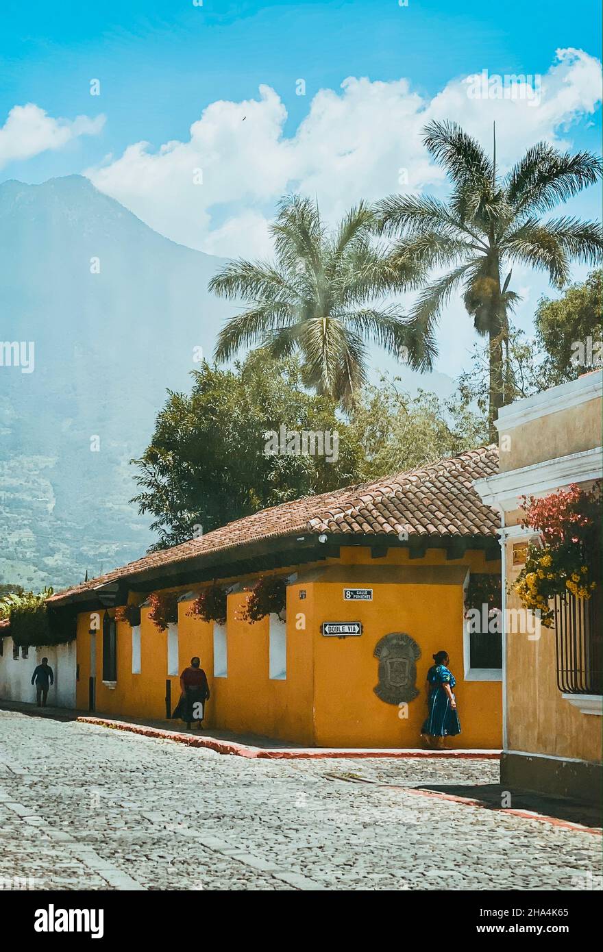 Les rues colorées de la Antigua Guatemala Banque D'Images