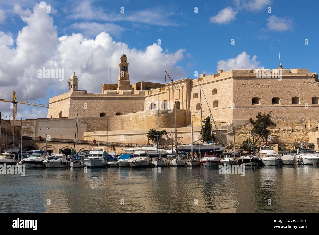 Murs fortifiés de la Bastion Saint-Michel à Senglea, Malte, Europe.Un site classé au patrimoine mondial de l'UNESCO Banque D'Images