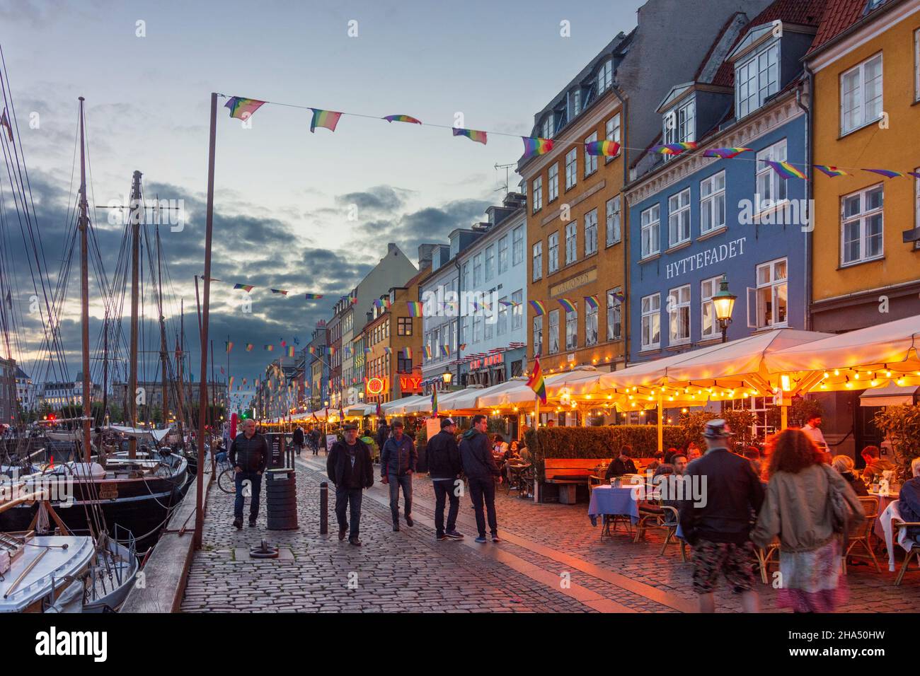 Copenhague, Koebenhavn: Nyhavn (New Harbour) front de mer, canal et quartier de divertissement, restaurant, en , Zélande, Sealand,Sjaelland, Danemark Banque D'Images