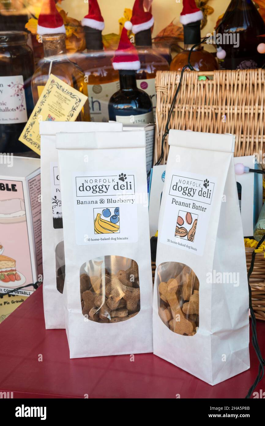 Norfolk doggy deli maison, biscuits aromatisés pour chiens. Banque D'Images