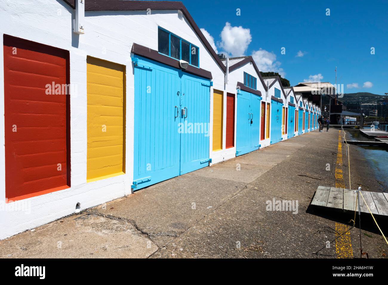 Hangars pour bateaux bleus, Boat Harbour, Wellington, Île du Nord, Nouvelle-Zélande Banque D'Images