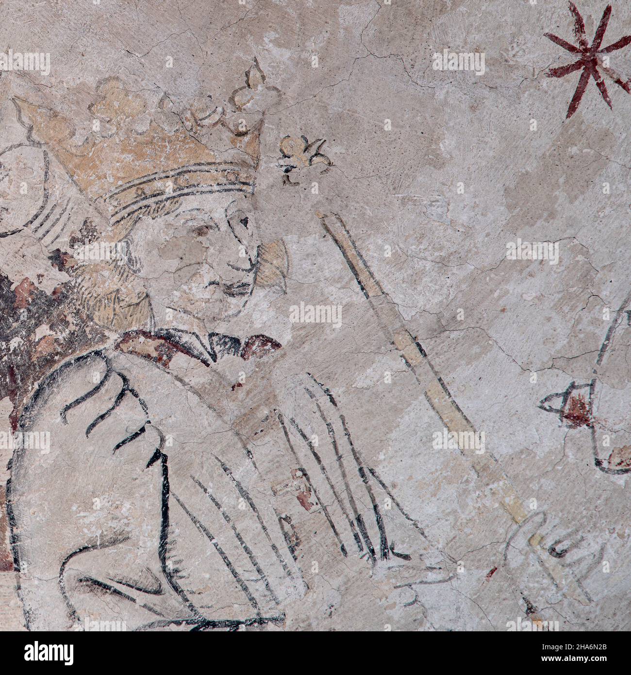 Roi Salomon assis sur son trône avec un sceptre dans sa main, fresque gothique de 1476 dans le curch de Bollerup, Suède, 15 septembre 2021 Banque D'Images