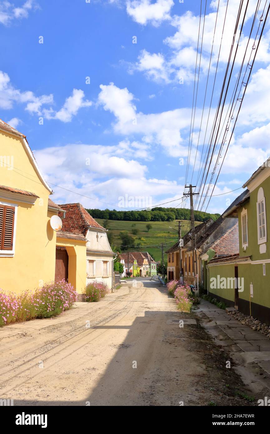 Maisons colorées dans la ville de Biertan, Birthälm en Roumanie Banque D'Images