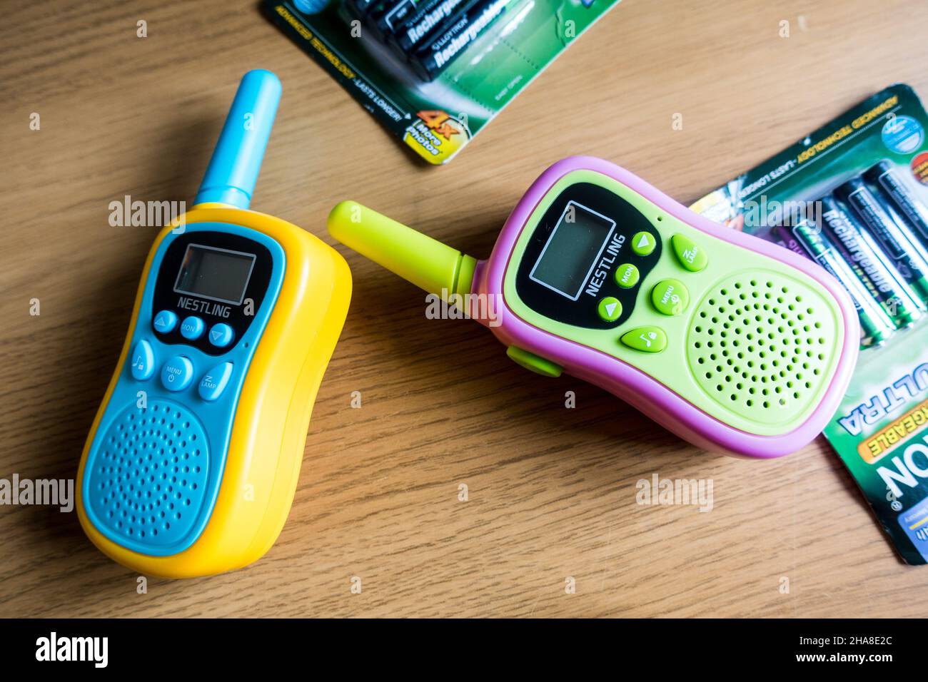 Walkie Talkie jouet radio communication dispositif à piles comme jouets pour  enfants pour l'activité amusante Photo Stock - Alamy