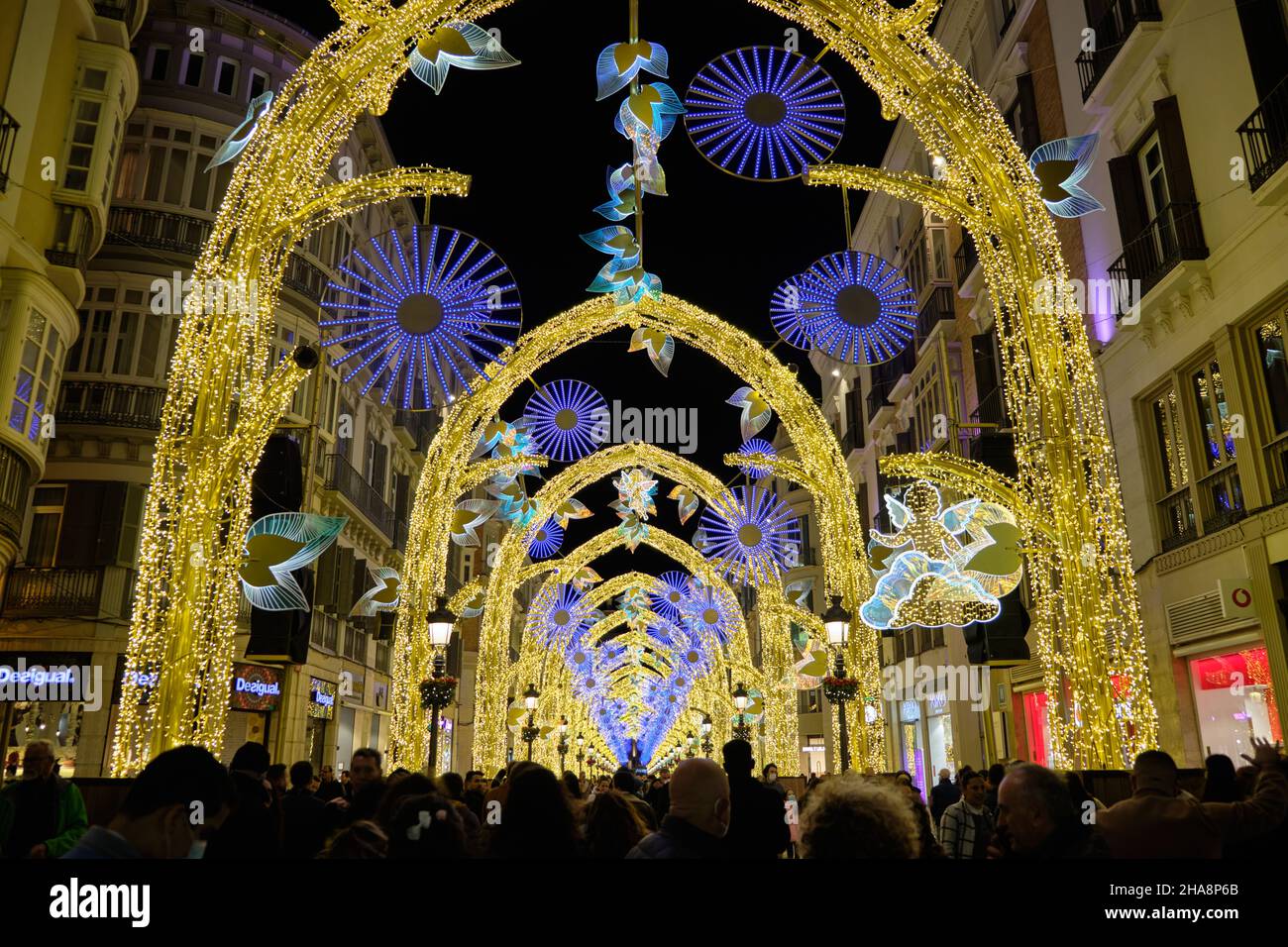 Chritmas éclairage sur Calle Larios, Malaga, Andalousie, Espagne. Banque D'Images