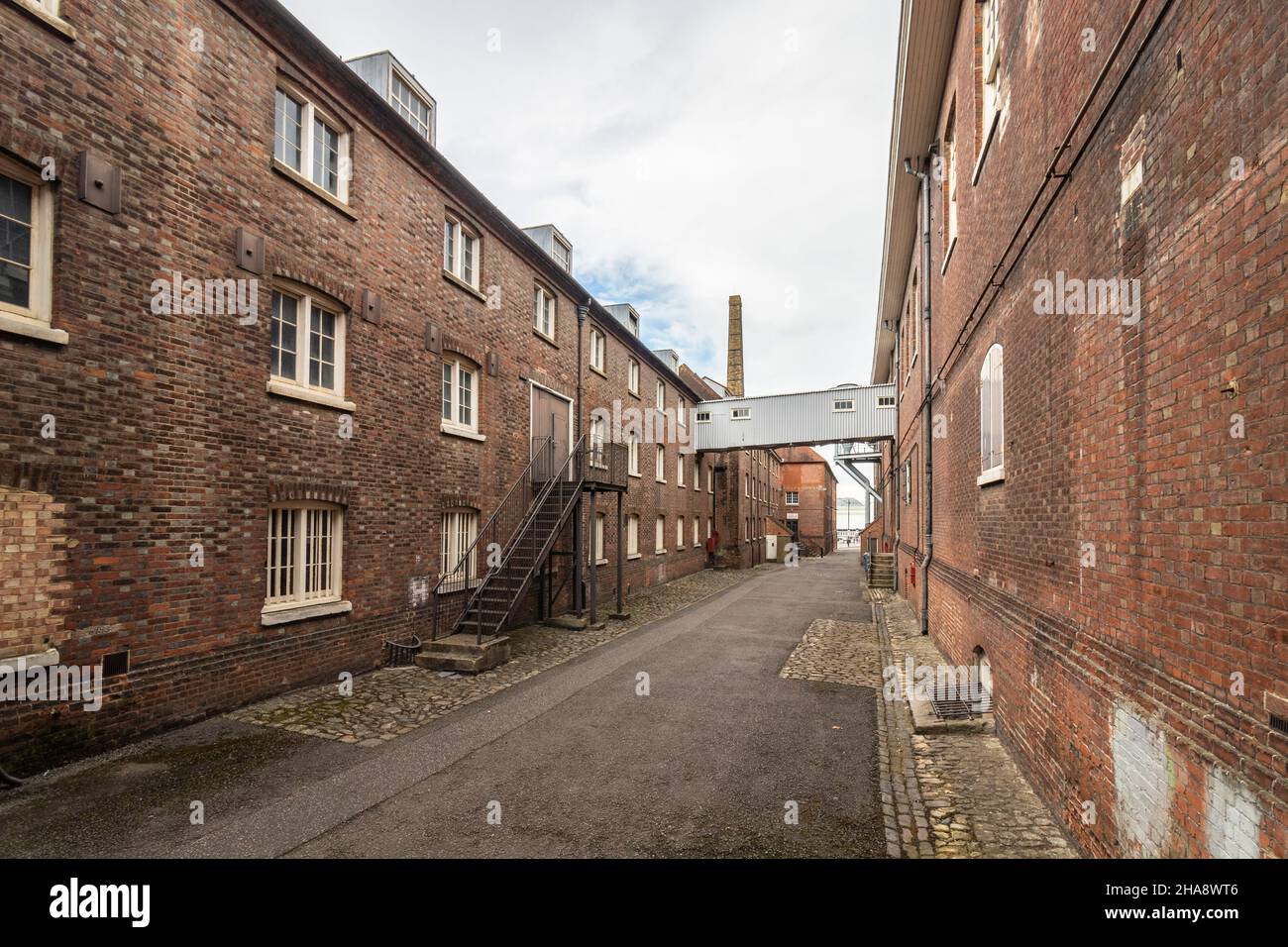 Vue en perspective de l'édifice victorien à quai historique de Chatham kent utilisé pour fabriquer des cordes pour les navires de la marine Banque D'Images