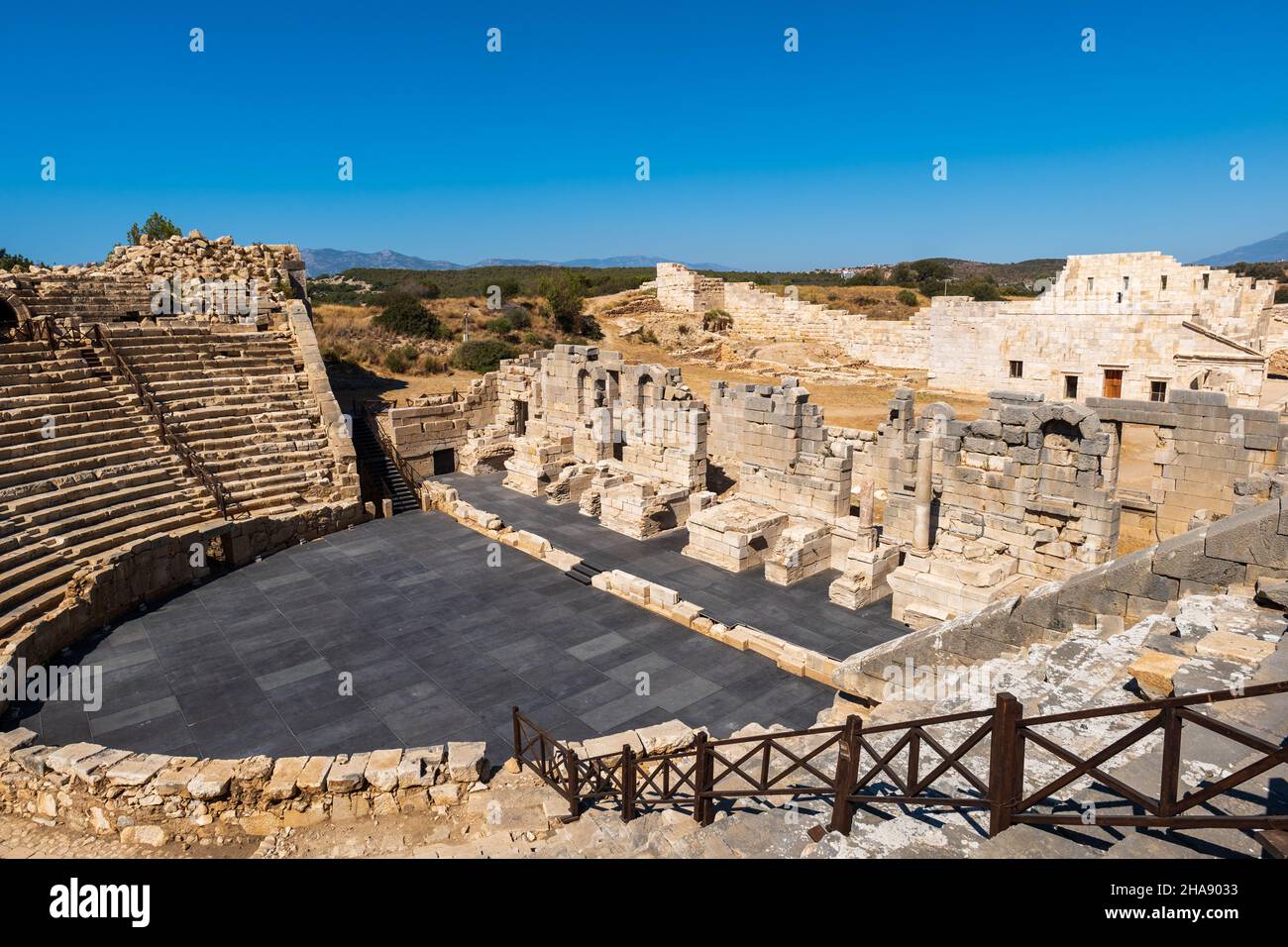 Patara, ancien site archéologique en Turquie et son amphithéâtre.Ruines de l'ancienne ville lycienne Patara, la capitale de la Ligue de Lycia Banque D'Images