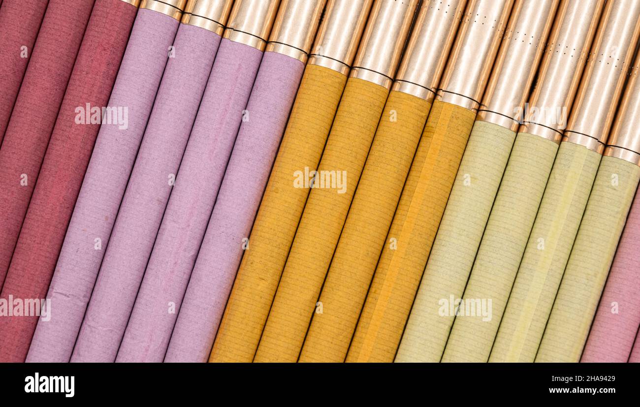 cigarettes de différentes couleurs, vue du dessus Photo Stock Alamy