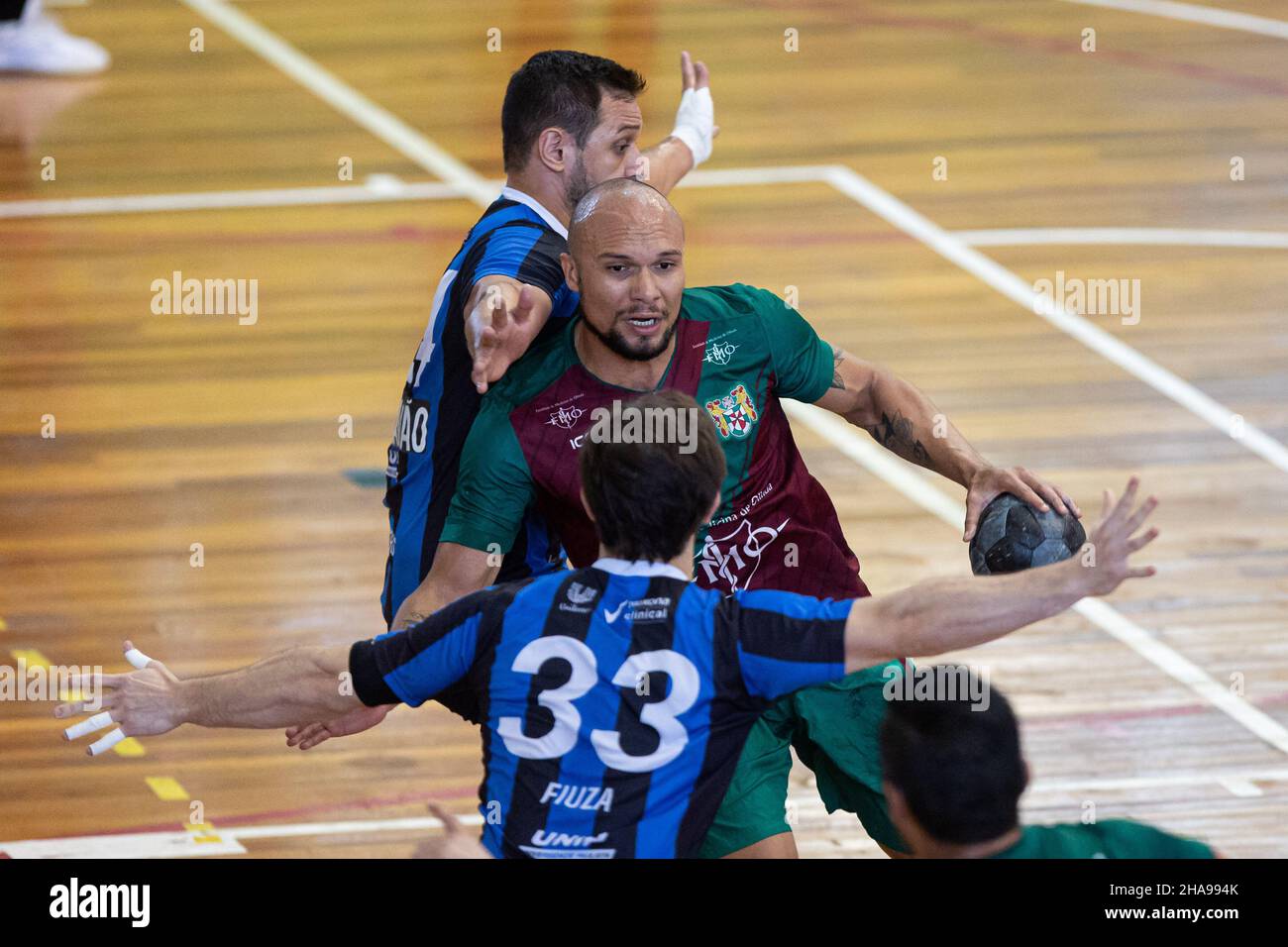 Arujá (SP), 11/12/2021 – Liga Nacional / Handebol - Partida entre Esporte Clube Pinheiros (SP) x Portugues (PE), pela fase final da Liga Nacional de H. Banque D'Images