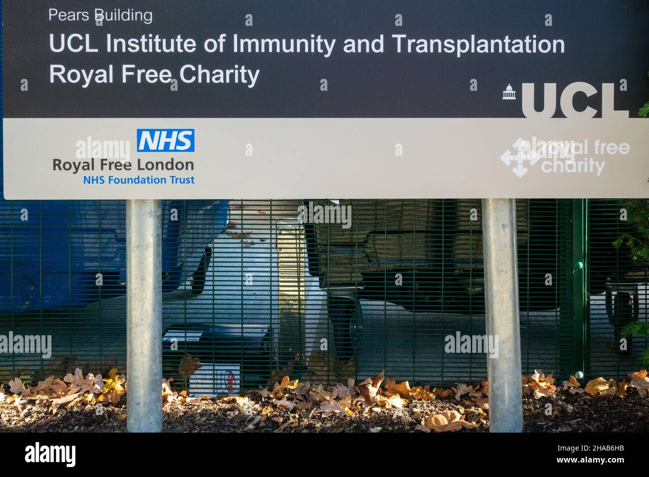 Le bâtiment Pears, conçu par Hopkins Architects, est le centre de recherche sur l'immunité et la transplantation du Royal Free Hospital, Hampstead, Londres Banque D'Images
