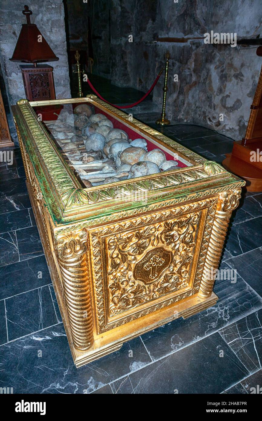 L'église Sainte Nedelya à Batak, avec les ossements des morts. Banque D'Images